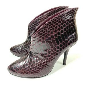 Vince Camuto Booties Heels Purple Snakeskin Sz 6.5